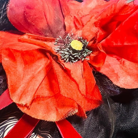 VINTAGE Handmade Runway SILK ORGANDY RED POPPY Feathers PIN HUGE 1940'S WOW! - Picture 4 of 10